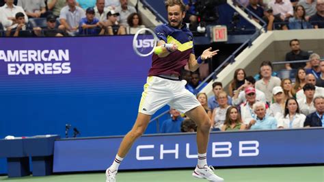 US Open: Djokovic and Alcaraz on track for men’s final .